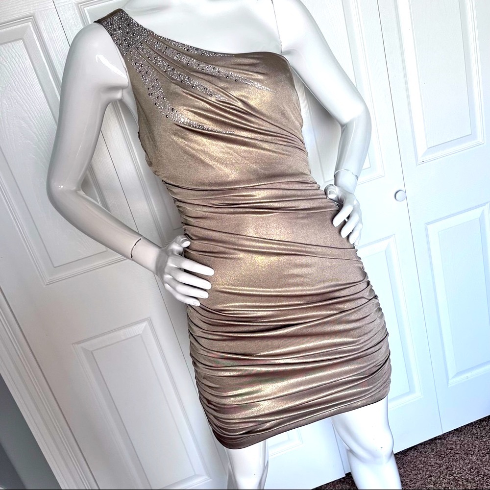 Vintage gold one shoulder ruched dress in excellent condition